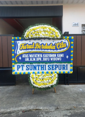Papan Bunga Duka di Walikukun