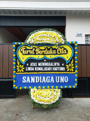 Papan Bunga Duka di Walikukun